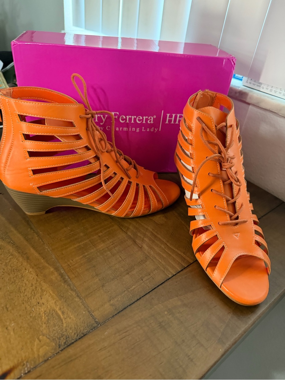 Henry Ferrera Nira Women's Gladiator Wedge Sandals Orange size 9 new